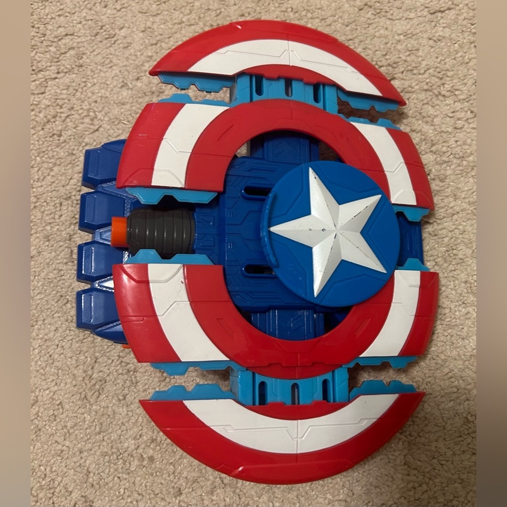 Marvel Avengers Hasbro Nerf Mech Strike Captain America Strikeshot Shield Gun